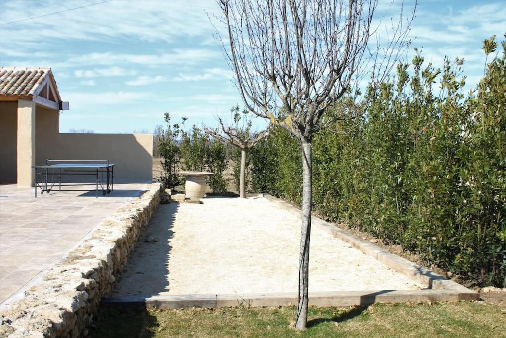Mas En Campagne Villa Mallemort Exterior photo