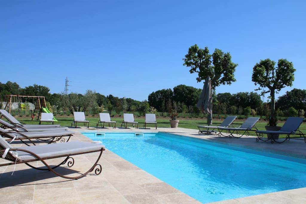 Mas En Campagne Villa Mallemort Exterior photo